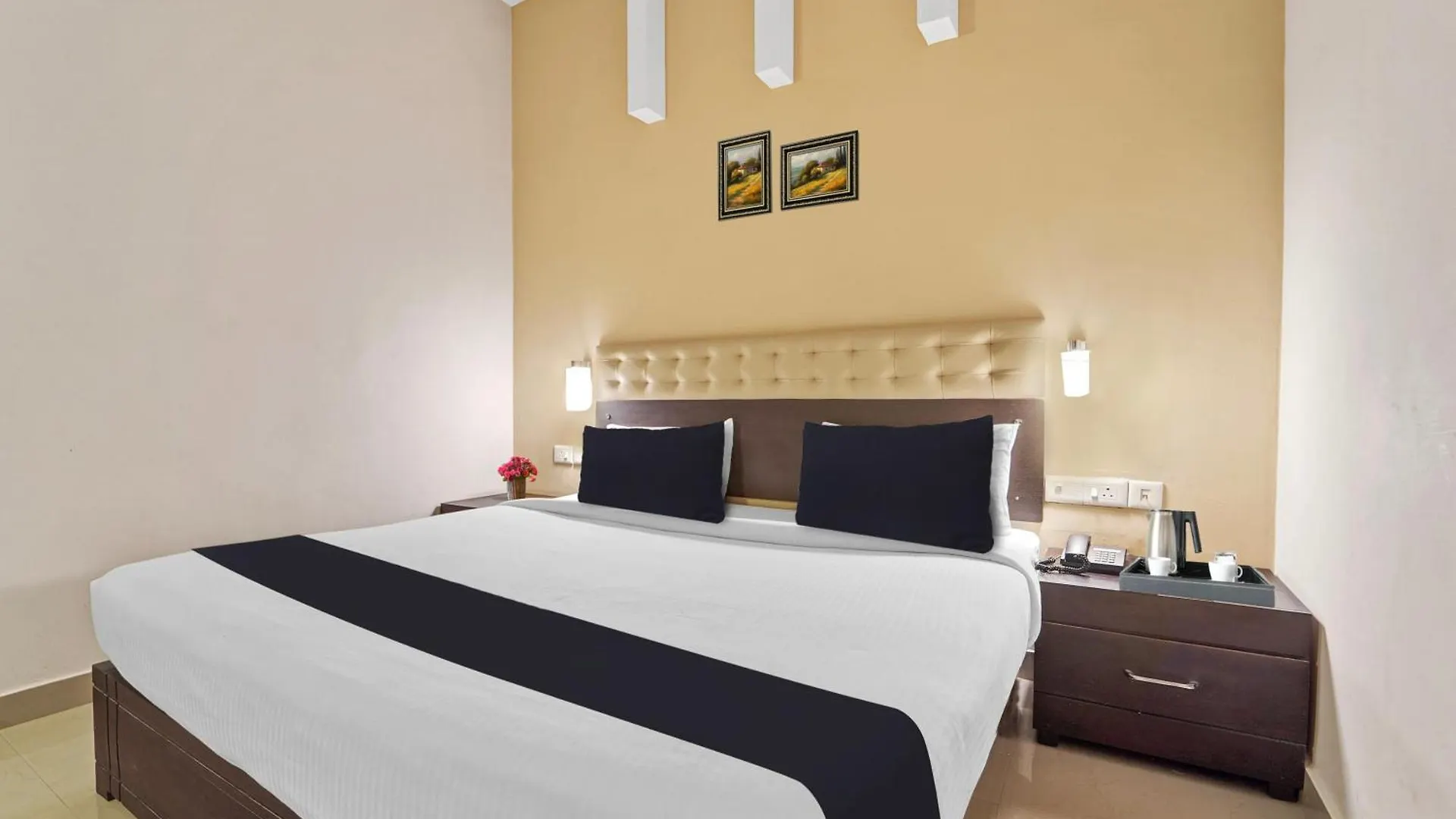 Super Collection O Kalady Near Airport Hotel Alwaye India